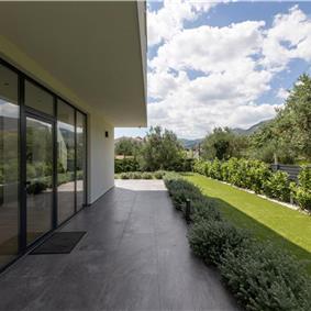 5 bedroom villa with pool near Split, sleeps 9